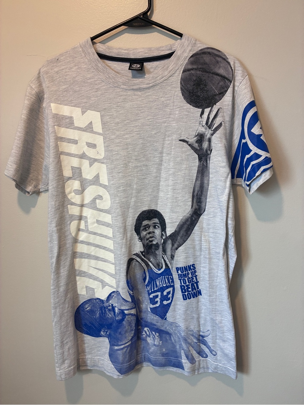 FreshJive Graphic Basketball Tee - Light Gray & Blue